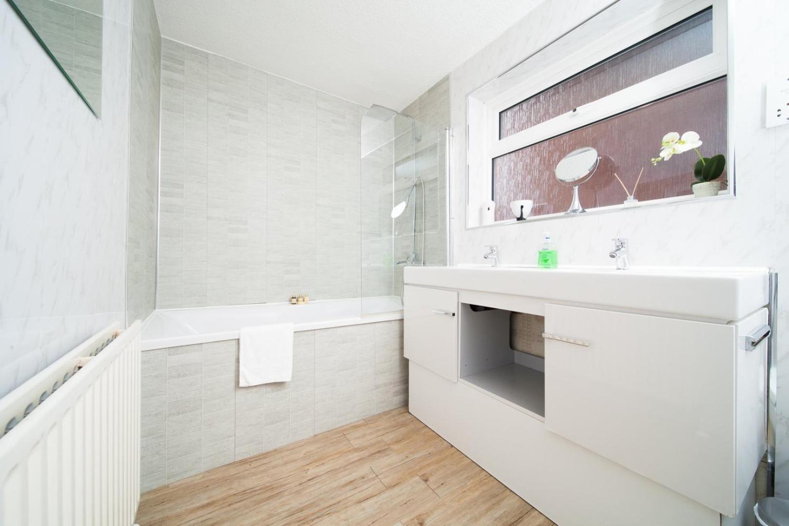Guestready - Spacious 2Br Flat In Peaceful Hove Apartment Luaran gambar